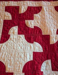 lot 573 image: Handmade Red and White Drunkards Path Quilt