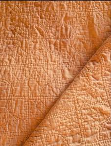 lot 574 image: Handmade Quilted Cotton Blanket - Peach