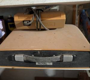 lot 606 image: Royal Electric Typewriter