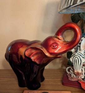 lot 625 image: Safari Animal Decor Collection - Elephant, Zebra Lamp, Tiger Figurine
