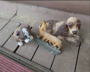 lot 628 image: Collection of 3 Decorative Dog Figurines