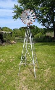 lot 635 image: Decorative Metal Garden Windmill with White Frame- 6 foot tall