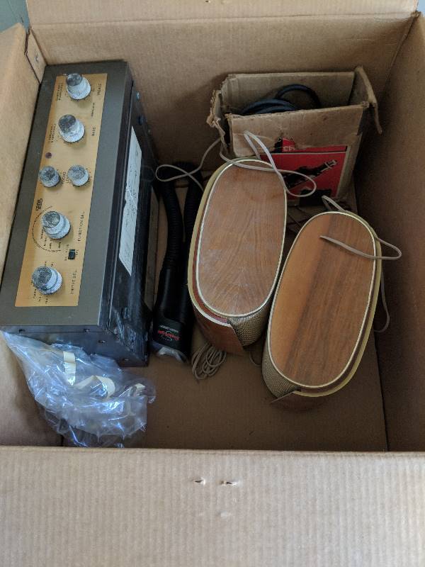 lot 10024 image: stereo  flashlight  electric drill