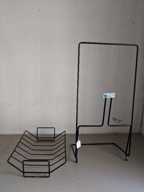 lot 10034 image: metal racks