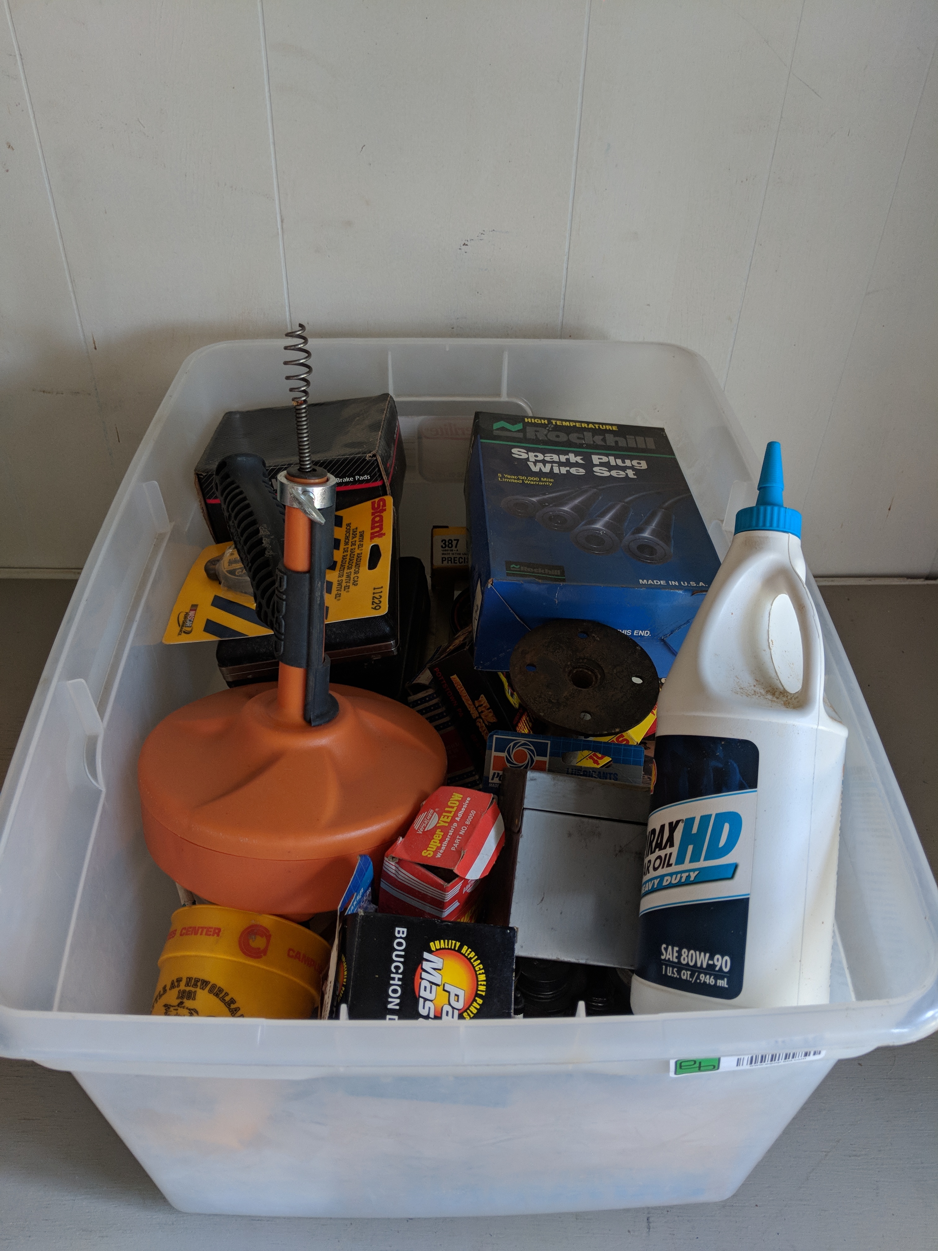 lot 10046 image: Tools and New old stock