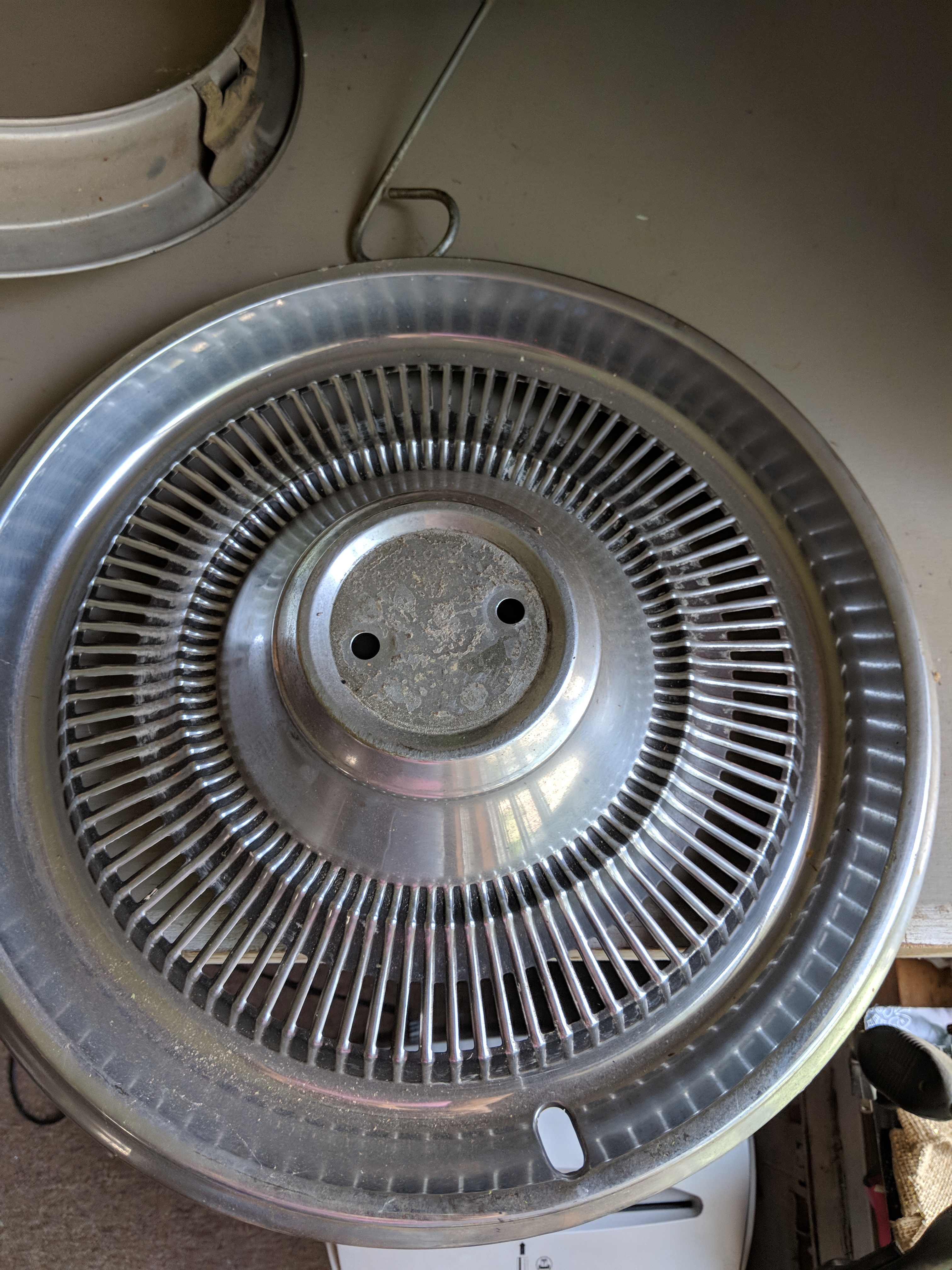 lot 10051 image: Vintage hubcaps