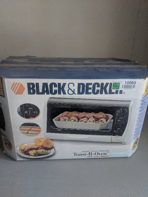 lot 10063 image: Toaster oven