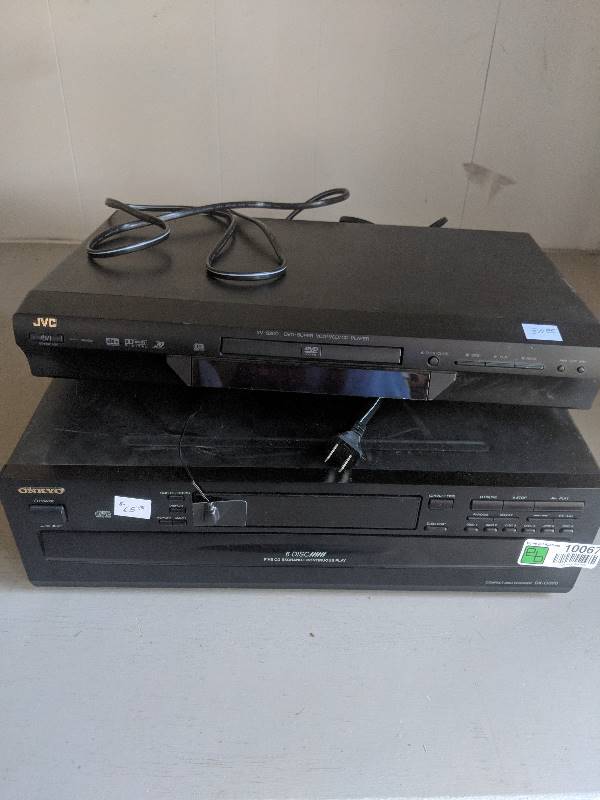 lot 10067 image: 5 disc CD changer and DVD player