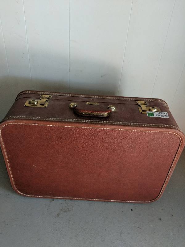 lot 10092 image: Suitcase  Christmas decorations
