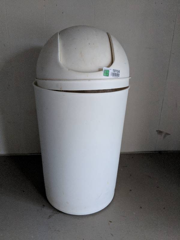 lot 10104 image: Trash can and Christmas decorations