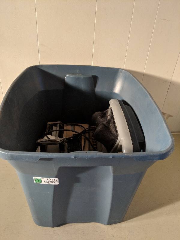 lot 10117 image: Vintage typewriter and household items