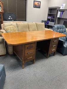 lot 202 image: Desk 31 x 77 x 35 in