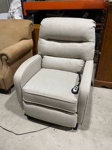 lot 301 image: Upholstered power recliner lift chair 40 x 29 x 31 in seat width 22.5 in