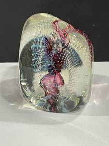 lot 1006 image: Karg Art Glass signed 6 x 5 x 4 in
