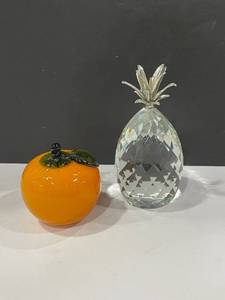 lot 1021 image: Crystal pineapple with art glass orange