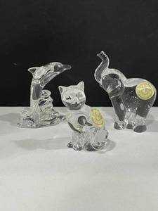 lot 1023 image: Lenox glass miniature animals