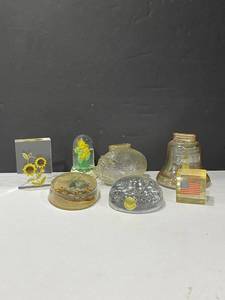 lot 1081 image: Acrylic paperweights and more