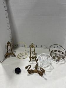 lot 1093 image: Candle holders and more