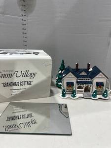 lot 1097 image: Dept. 56 Snow Village grandmas cottage and mirrors