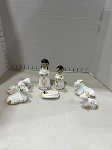 lot 1110 image: Mexican nativity scene