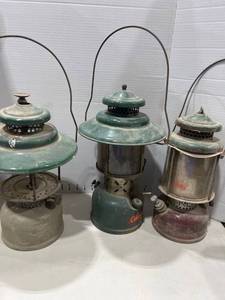 lot 1138 image: 3 Coleman kerosene lanterns