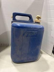 lot 1156 image: Coleman 5 gallon water carrier with handle