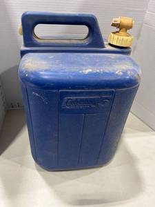 lot 1157 image: Coleman 5 gallon water carrier with handle