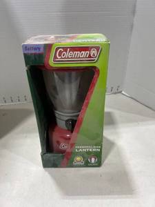 lot 1174 image: Coleman personal size lantern