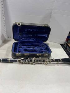 lot 1192 image: Clarinet with case