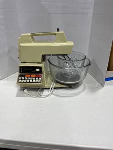 lot 2021 image: Oster touch control kitchen center