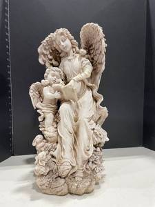 lot 3006 image: Angel garden statue