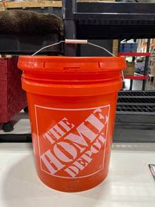 lot 3028 image: Home Depot 5 gallon bucket with lid