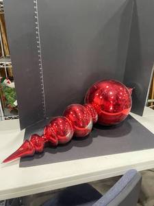 lot 3035 image: Red Christmas ornament 40 in (some damage)