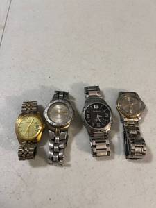 lot 3054 image: Mens watches