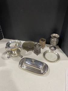 lot 4041 image: Assorted silverplate