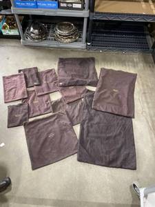 lot 4049 image: Silver cloth bags