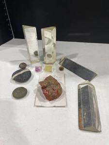 lot 4060 image: Petrified wood and more