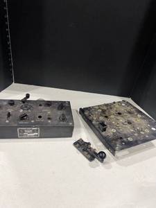 lot 4069 image: Aircraft radio receiver and more