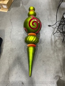 lot 3037 image: Extra large Christmas ornament green 62 in