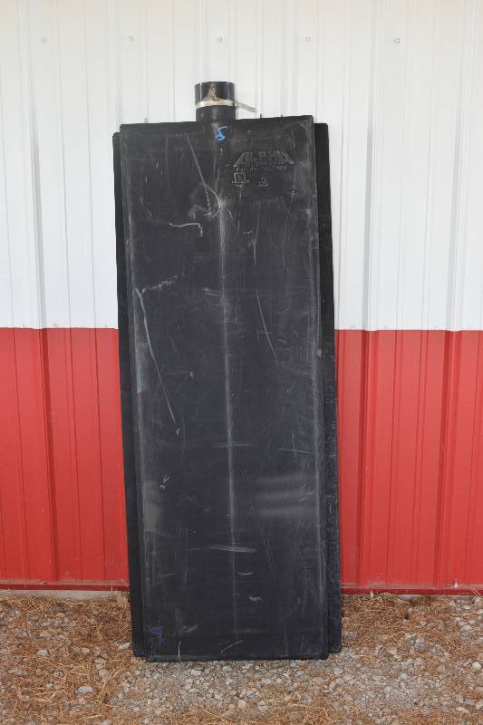 lot 4 image: Alpha Black Tank for RV