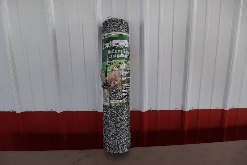 lot 98 image: Roll Yard Gard Chicken Wire