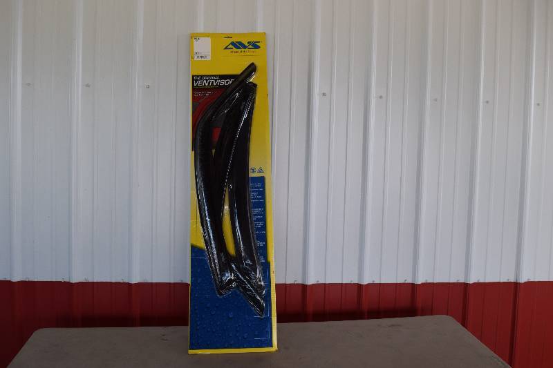 lot 101 image: AVS Vent Visor