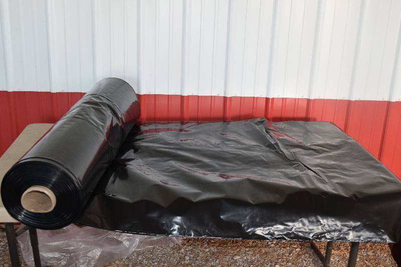 lot 109 image: Roll of 55 Gallon Drum Liners