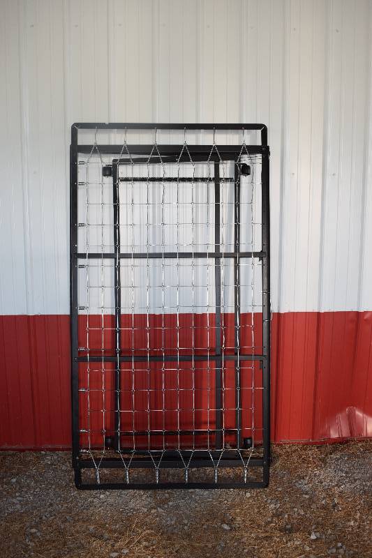 lot 116 image: Trundle Bed