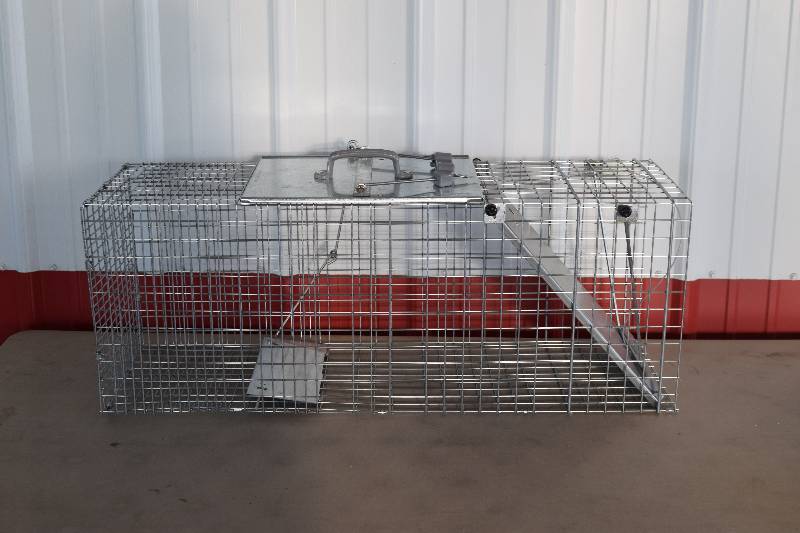 lot 131 image: Havahart Live Trap