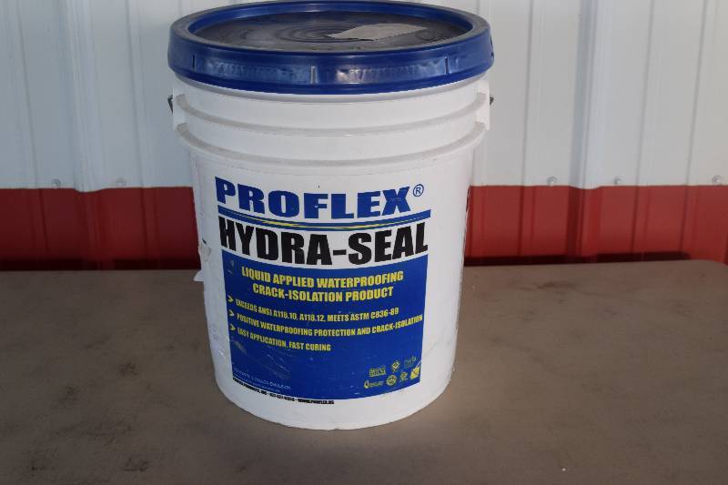 lot 139 image: 5 Gallon Bucket Proflex Hydra-Seal