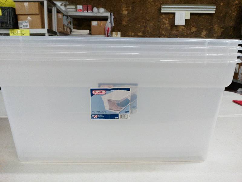 lot 13 image: Sterilite Containers