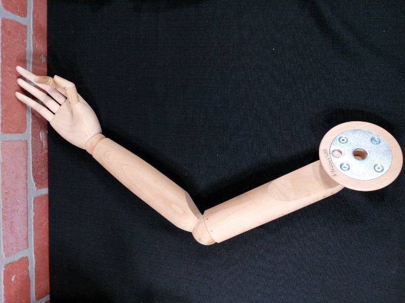lot 25 image: Wooden Arm With Two Articulating Fingers