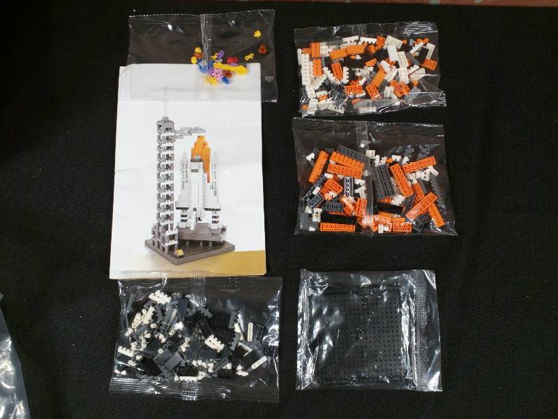 lot 28 image: Lego Like Micro NASA Launch Kit