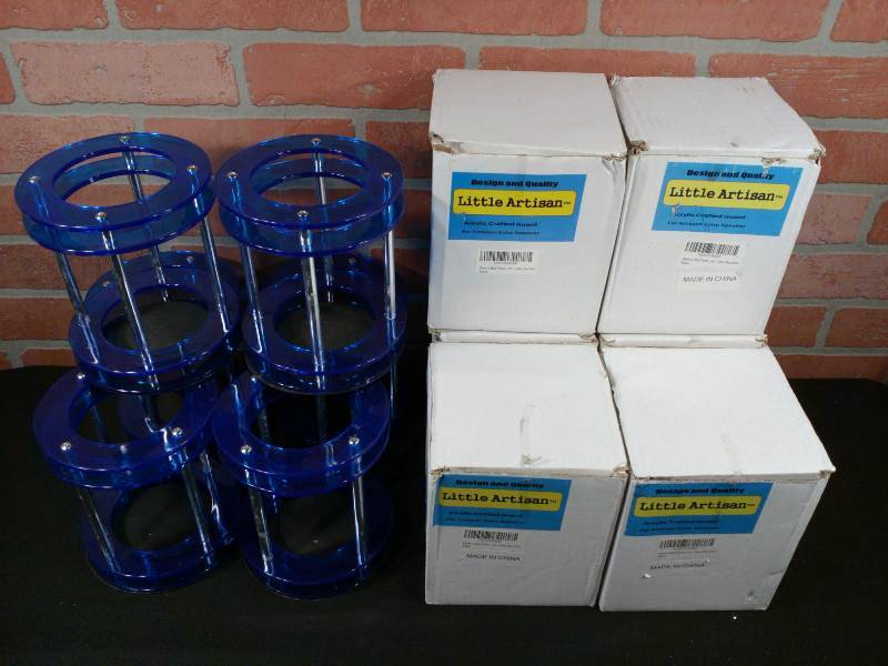 lot 39 image: Little Artisan Acrylic Crafted Guard For Amazon Echo Speaker